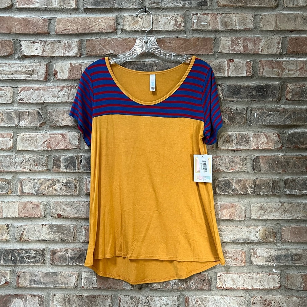 NWT LuLa Rose Small Classic T